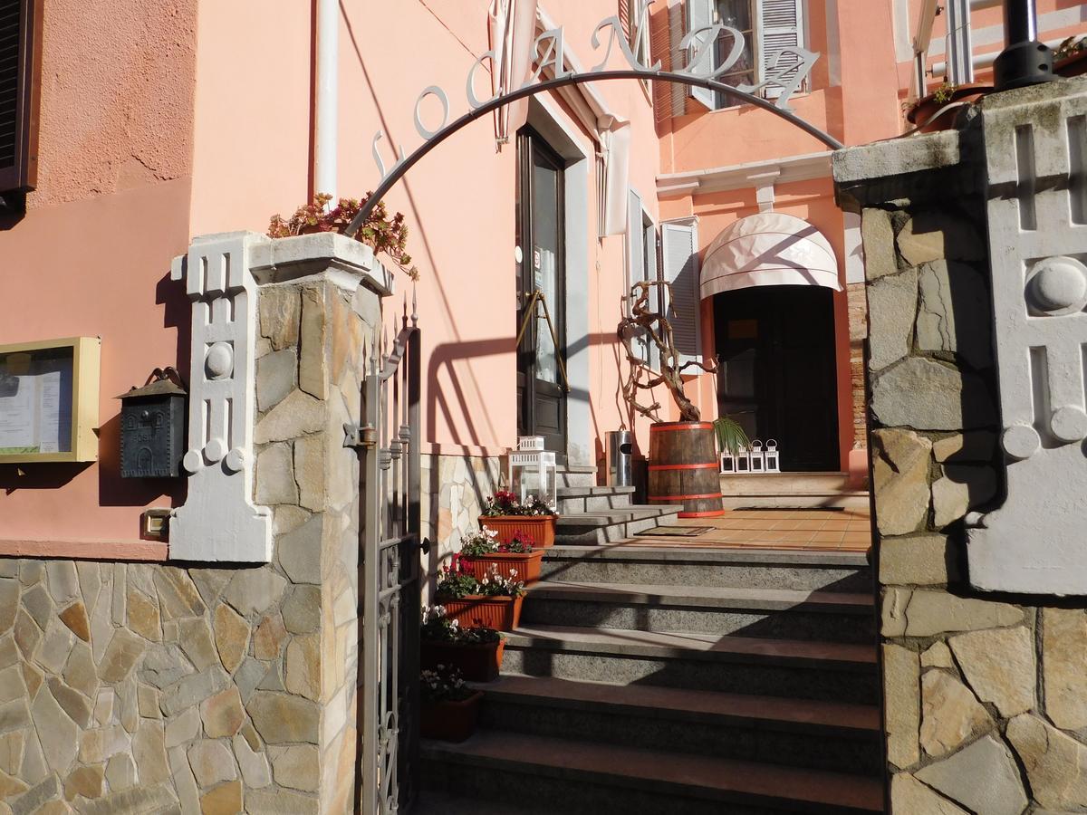 Il Duca Bianco Hotel Calosso Exterior photo